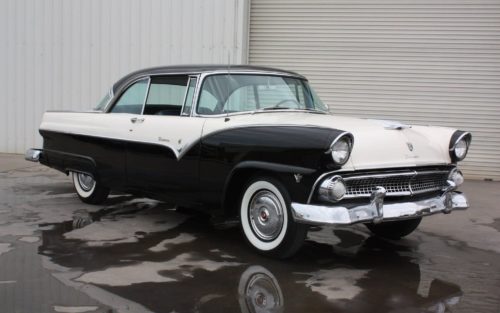 1955 Ford Fairlane Victoria