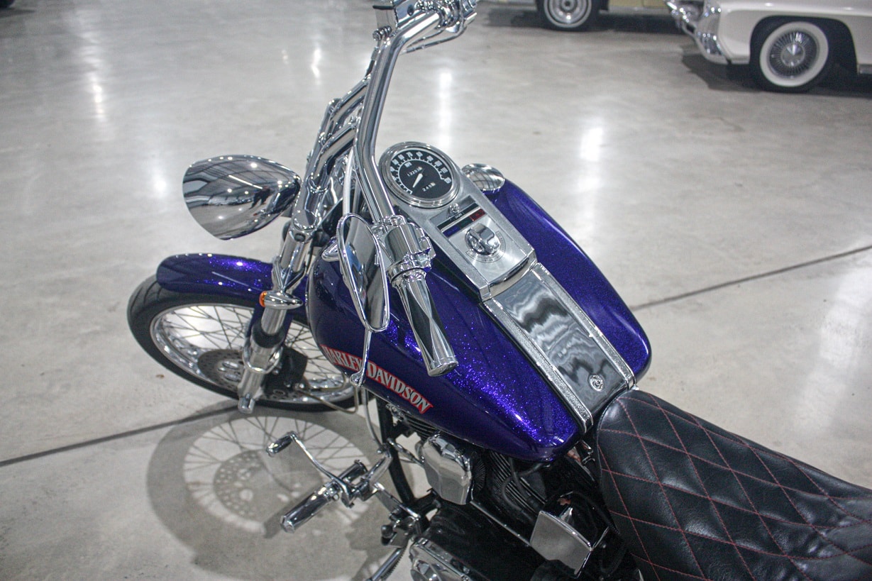 Harley shop softail custom